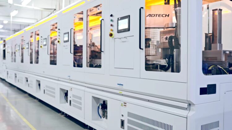 تفتتح Geekvape عصرًا جديدًا من الإنتاج الآلي خالي من الغبار، مُعلنةً بذلك عن بزوغ فجر مرحلة جديدة من التصنيع الذكي والمستدام في القطاع.